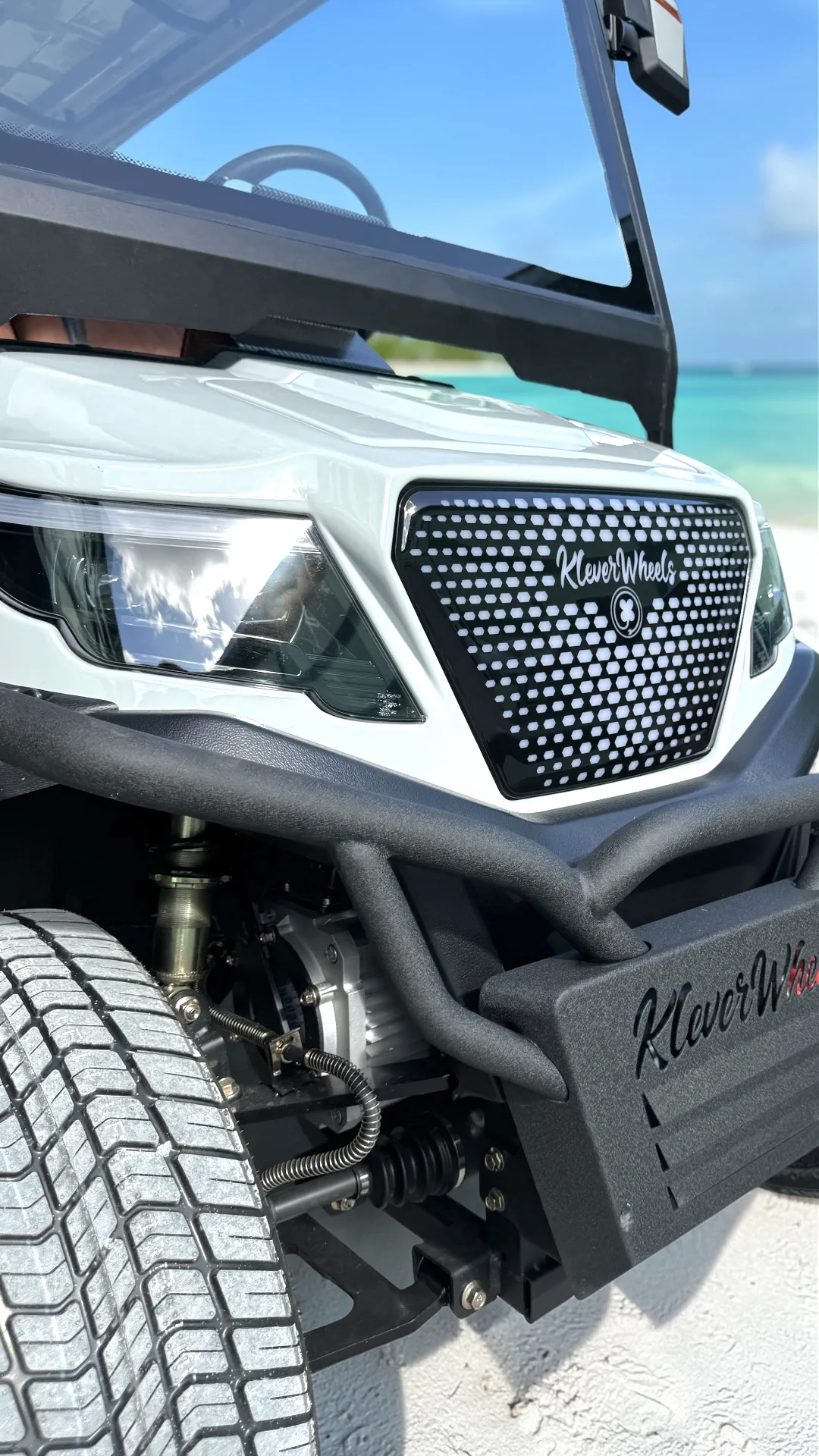 KleverDiamond-6L Solar — Ultra-Luxury AWD 6-Seat Electric Golf Cart with 360 W Solar Roof